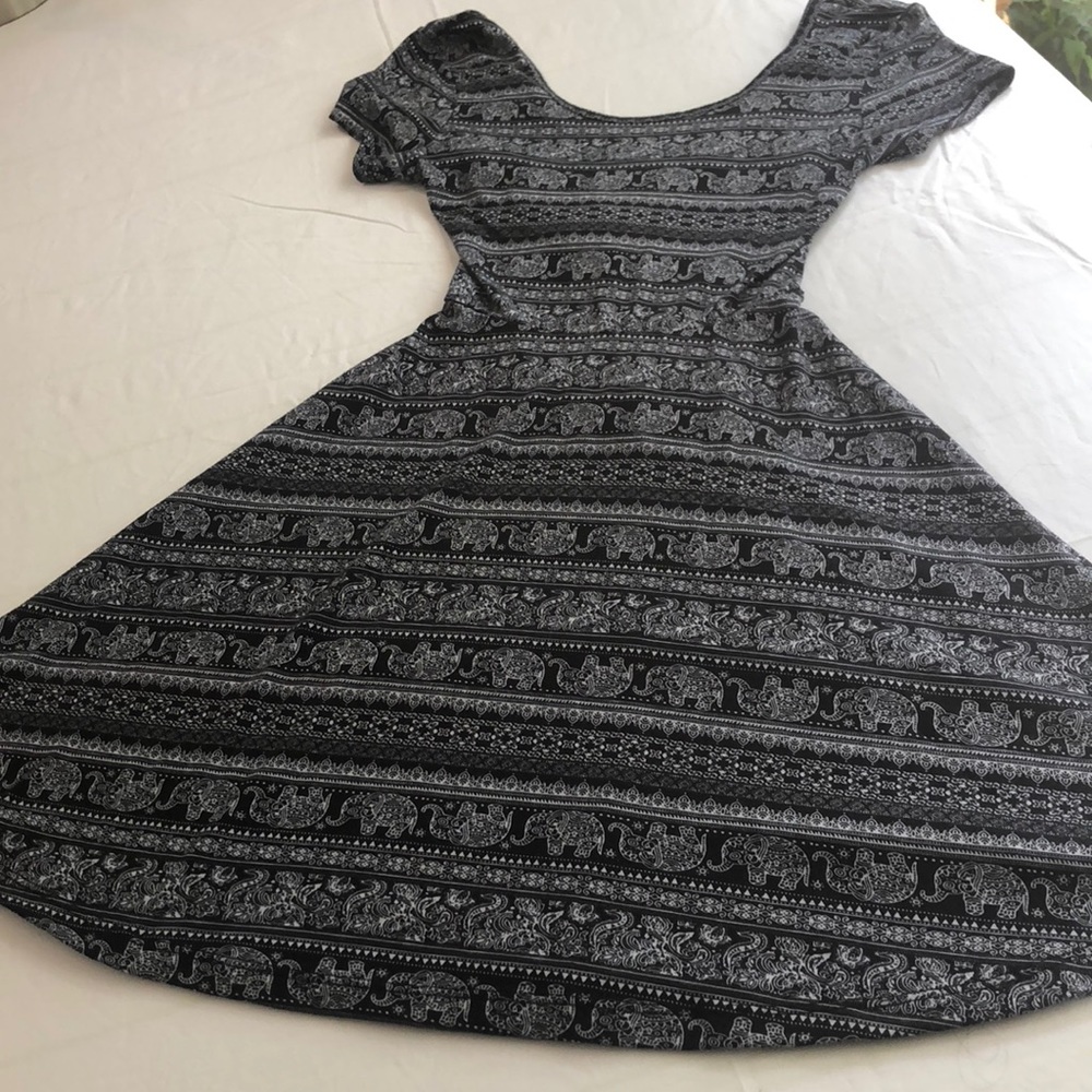Rue 21 cris cross open back dress